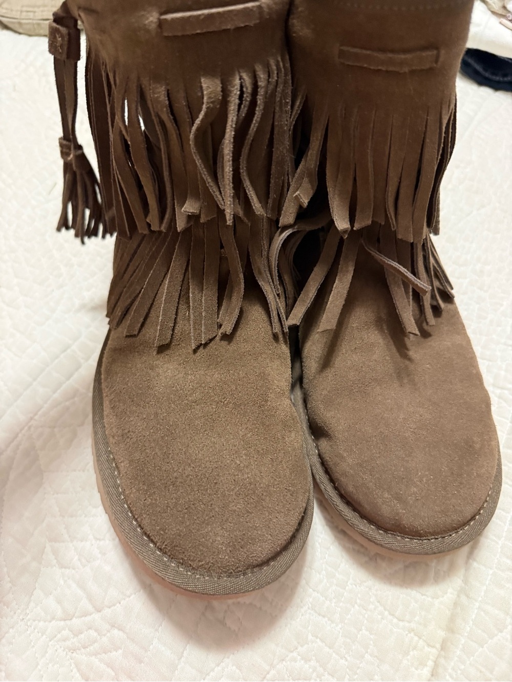 Koolaburra Tan Suede Fringe Moccasin Boots